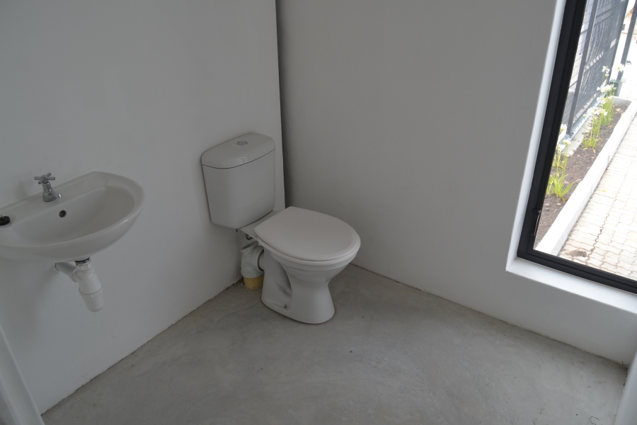 To Let Commercial Property for Rent in Rivergate Western Cape